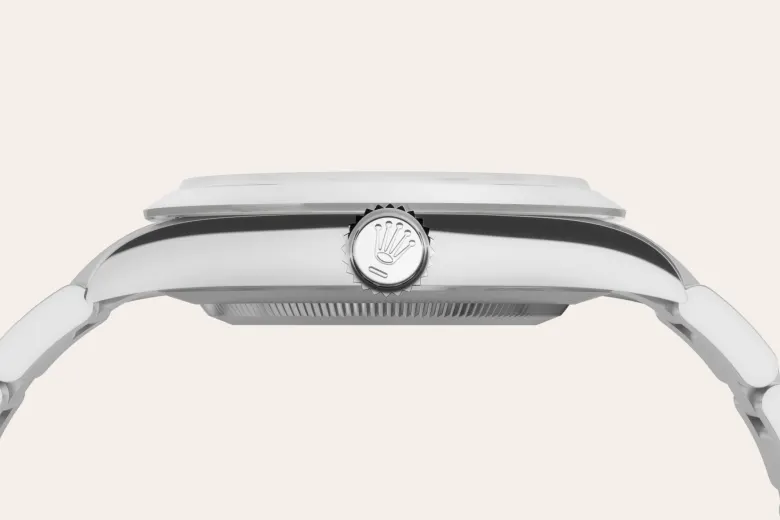 rolex M224270-0001 - La lunetta liscia
