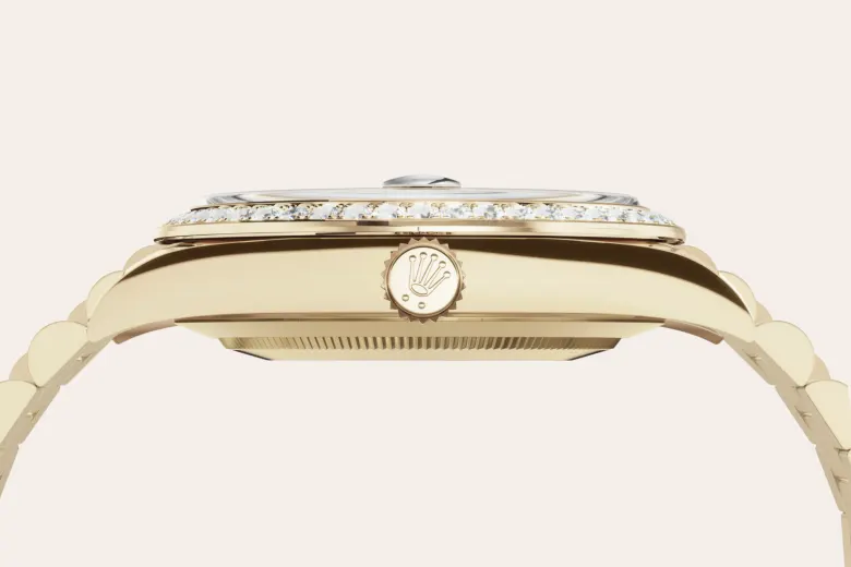 rolex M228348RBR-0002 - Lunetta con diamanti