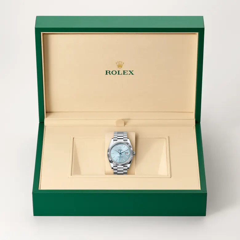 rolex M228236-0018   - Lunetta zigrinata